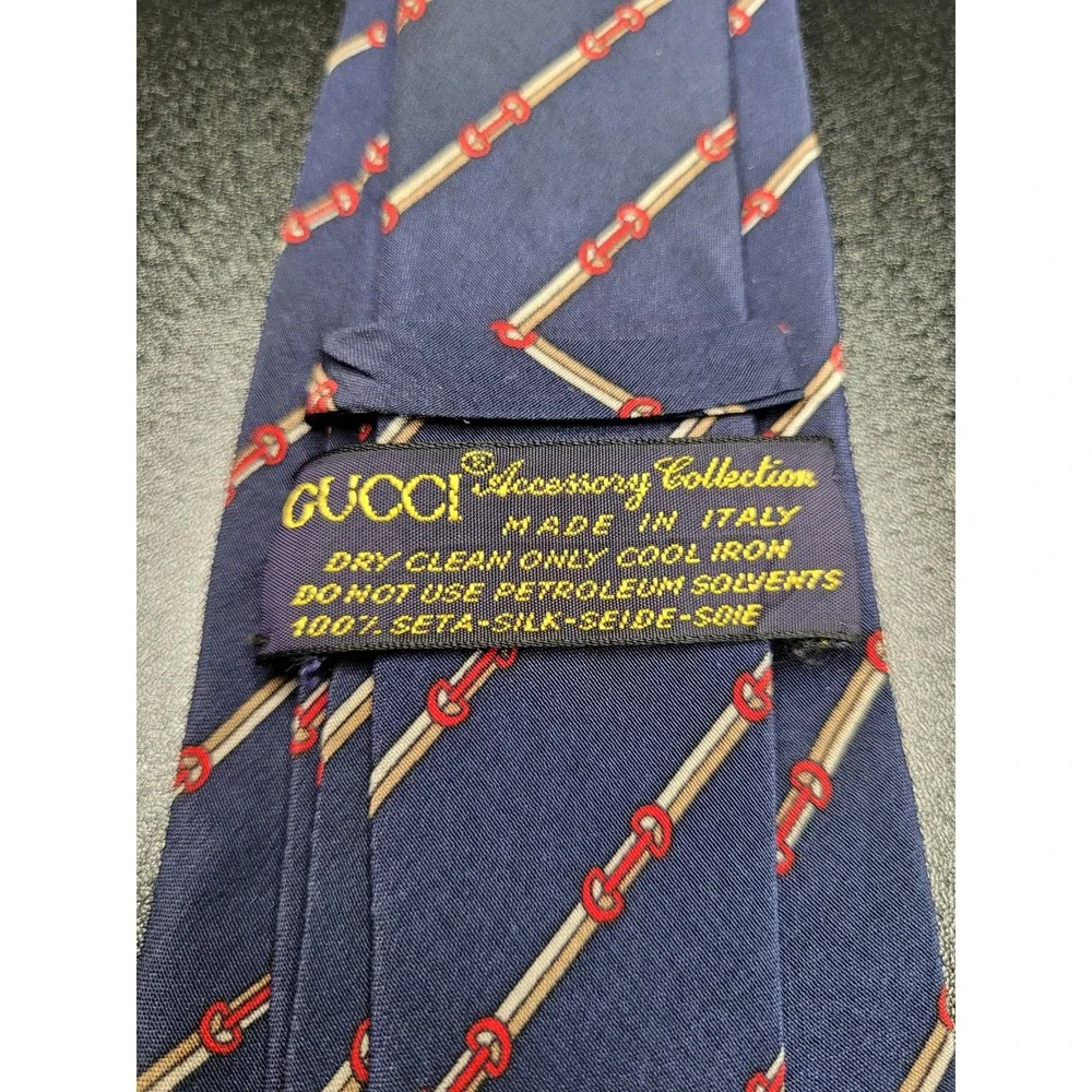 Gucci Men's Necktie Navy Blue Horsebit Stripe Silk 3.25